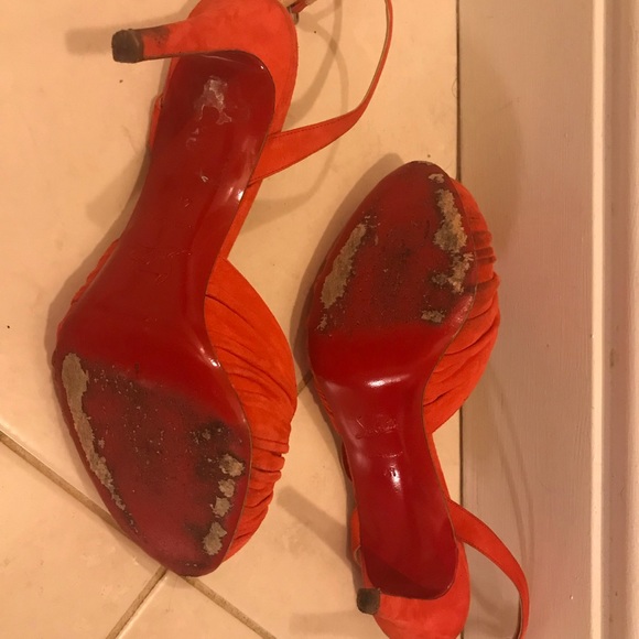 Christian louboutin coral suede peep toe heels - Picture 2 of 5